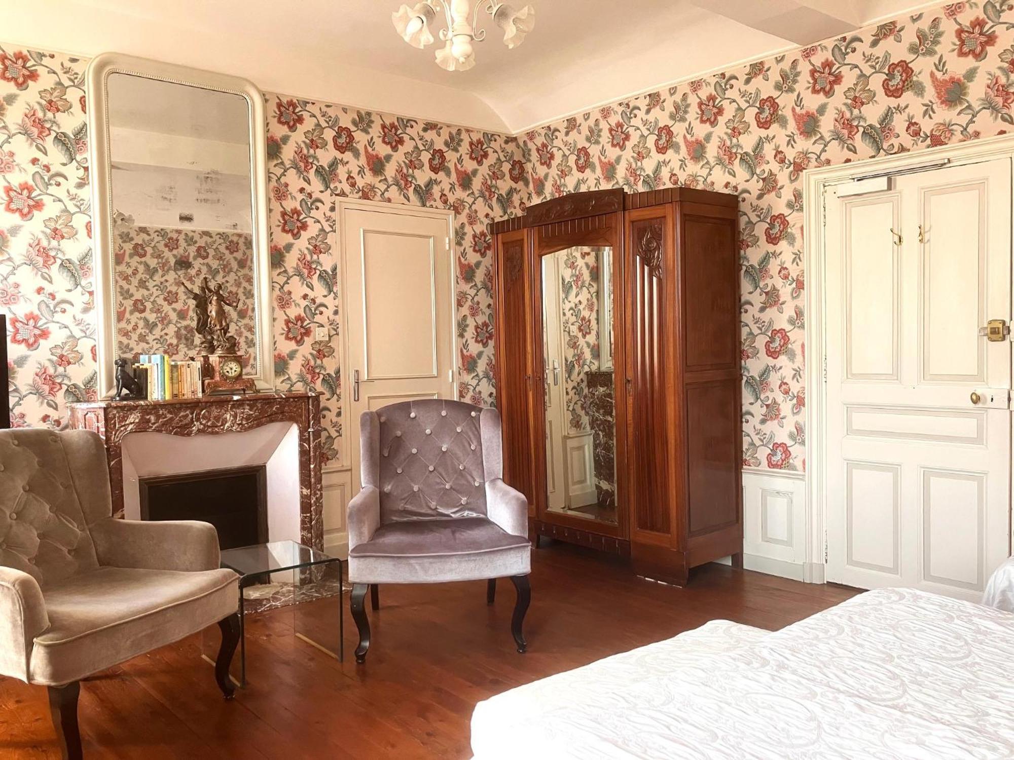 Hôtel Diderot Chinon Exterior foto